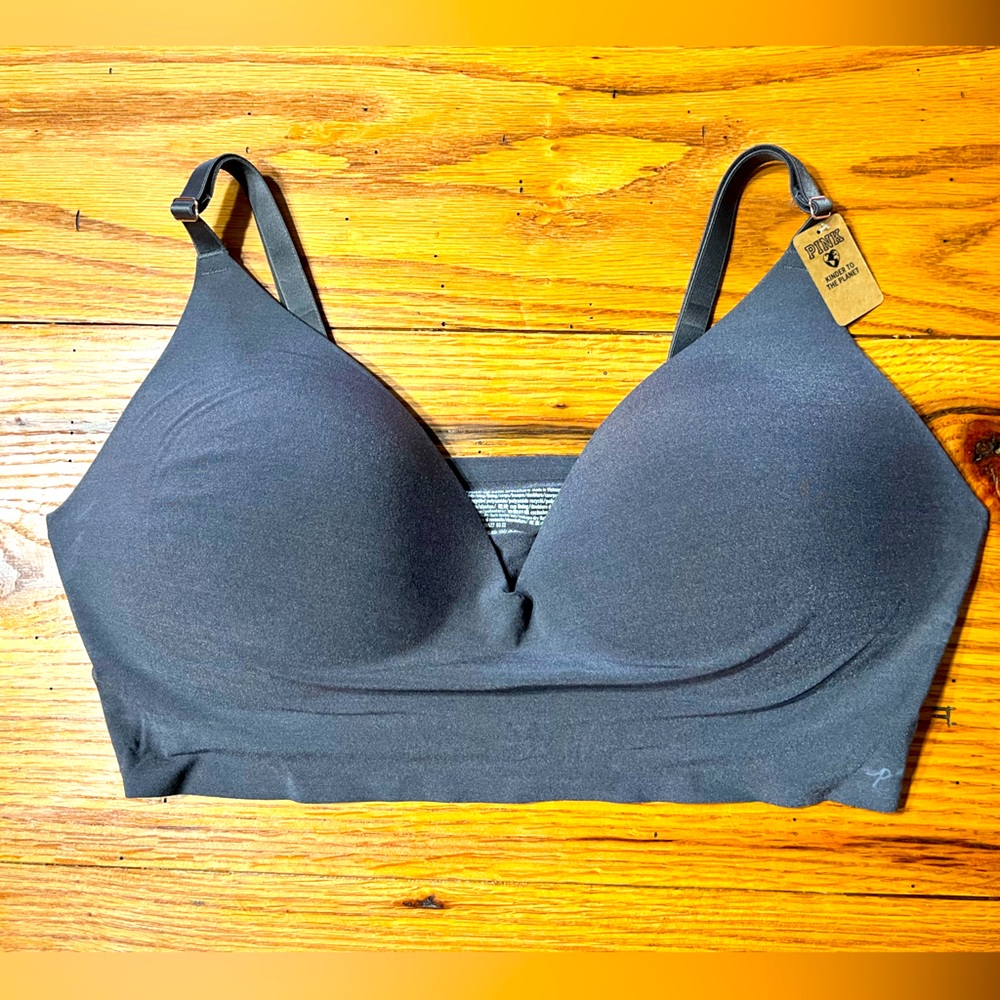 Victorias Secret Pink.  Loungin wireless push-up bra XXL.      New with tags